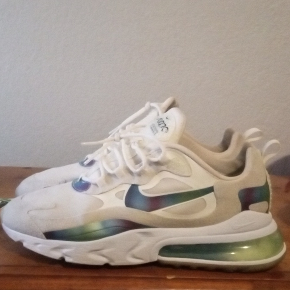 Air Max 270 size 10.5